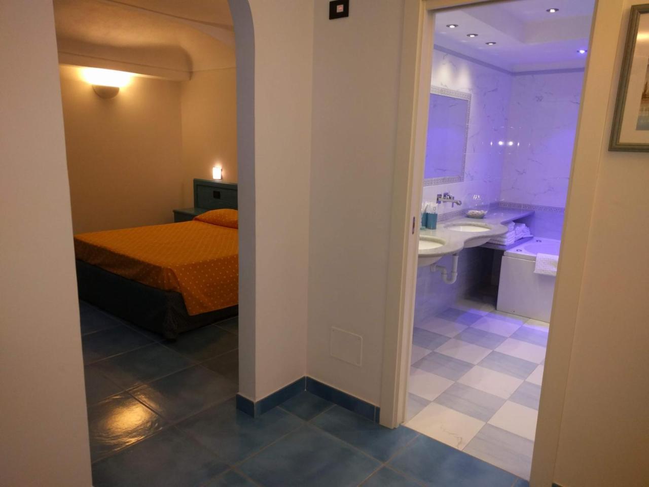 Hotel Conte - S. Angelo Bay Serrara Fontana Exteriér fotografie